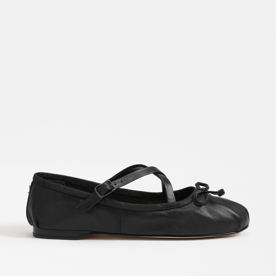 Shoes Circus | Zuri Strap Ballet Flat